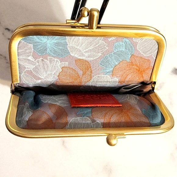 HOBO The Original Gray/Taupe Leather Double Kisslock Makeup Bag - Picture 4 of 10